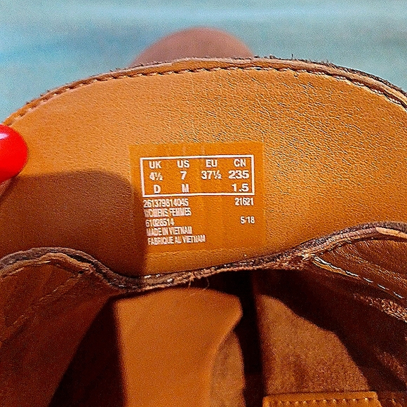 Brown leather booties size 7  Unstructured by Clarks~ SO cute - Picture 8 of 8